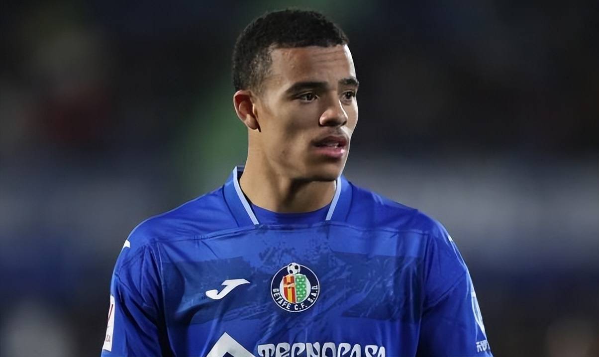 包含那不勒斯客场大胜,雄心勃勃的词条 包含那不勒斯客场大胜,雄心勃勃的词条