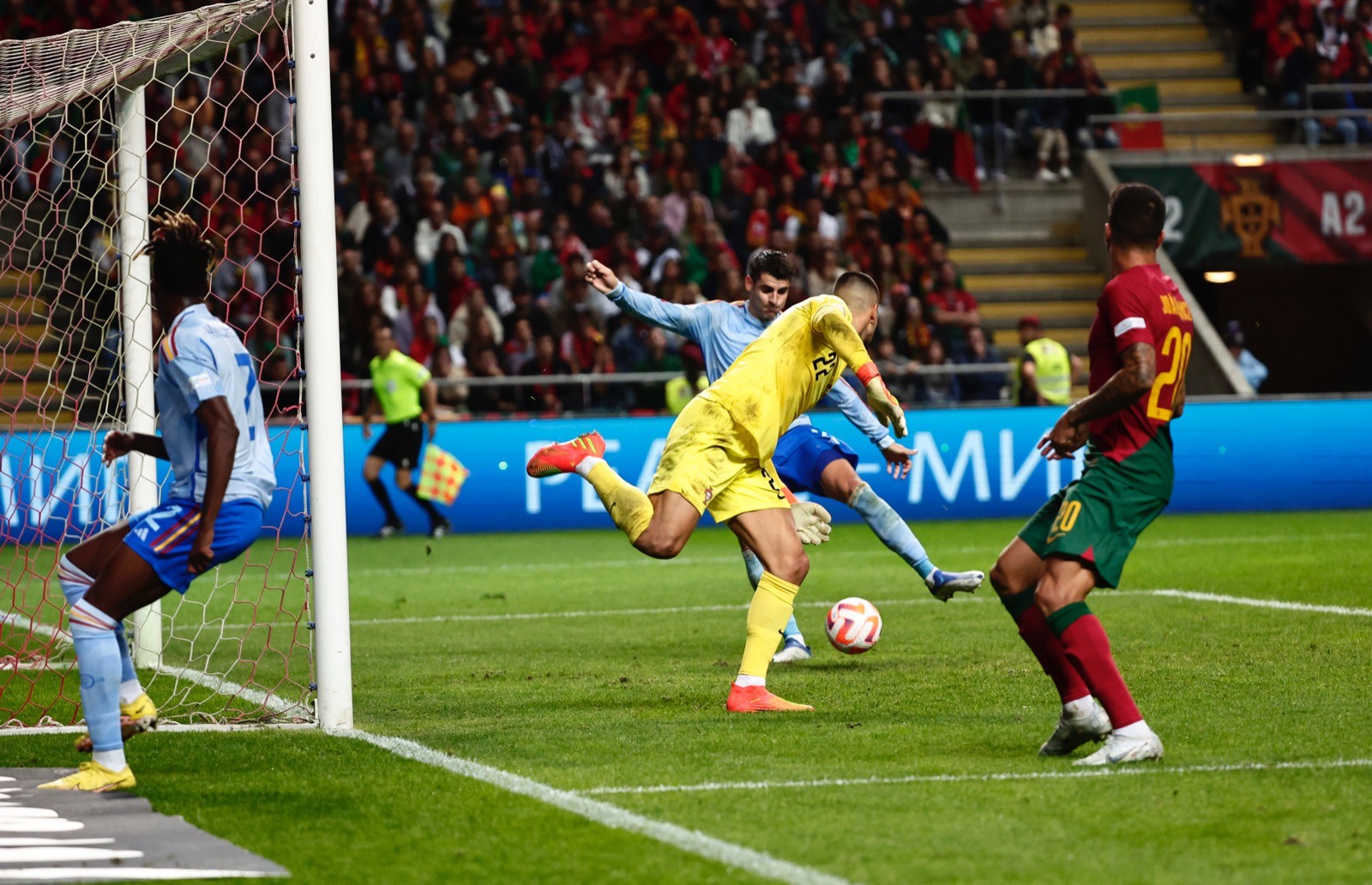 西班牙主场击败科索沃，延续不败势头的简单介绍