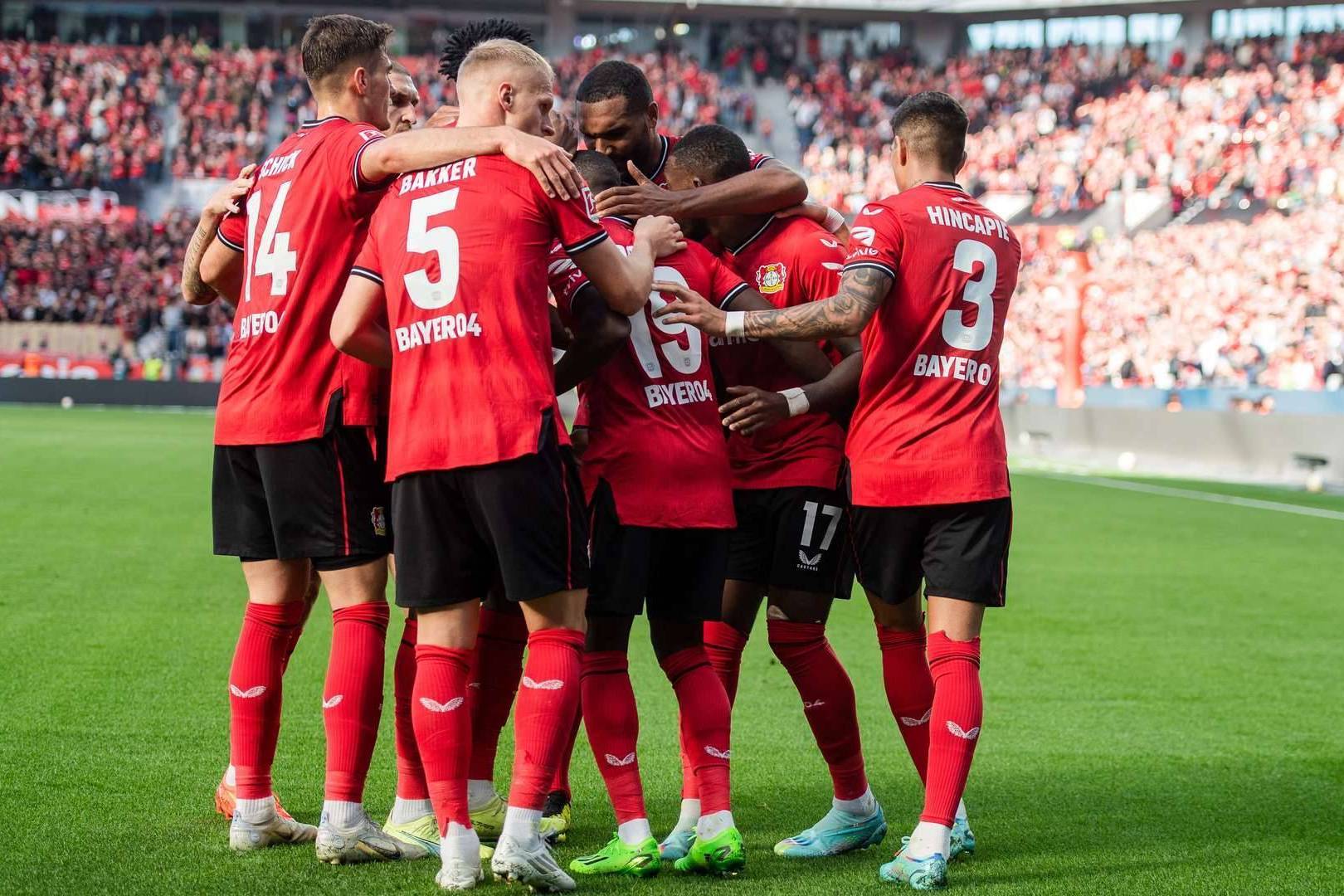 赛场风云再起，国际联赛惊险展开的简单介绍