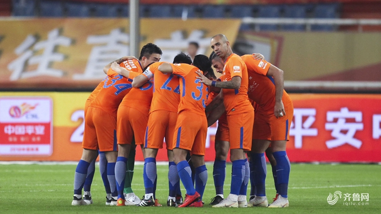 富力客场力克鲁能，豪取胜利