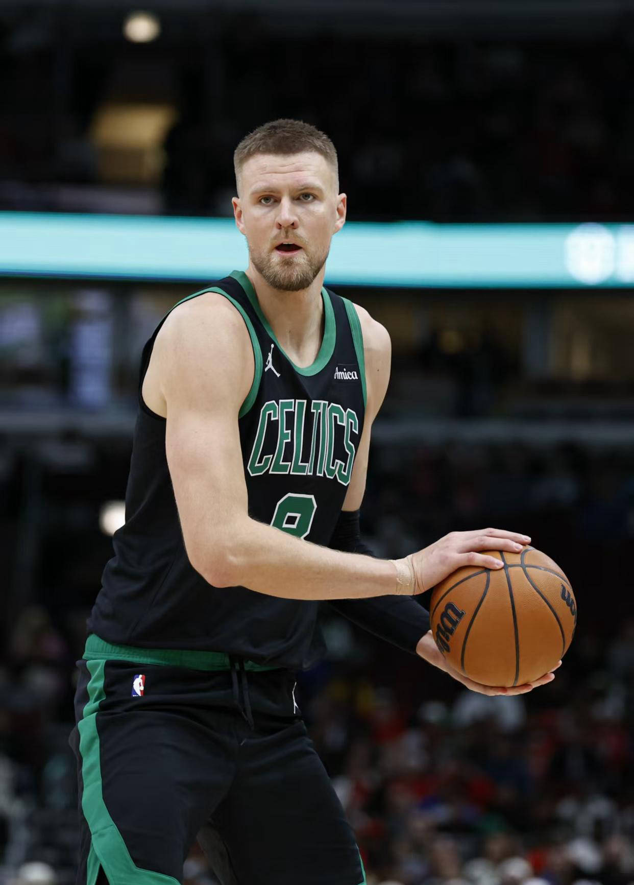 凯尔特人逆袭篮网，沃克单节狂轰20分