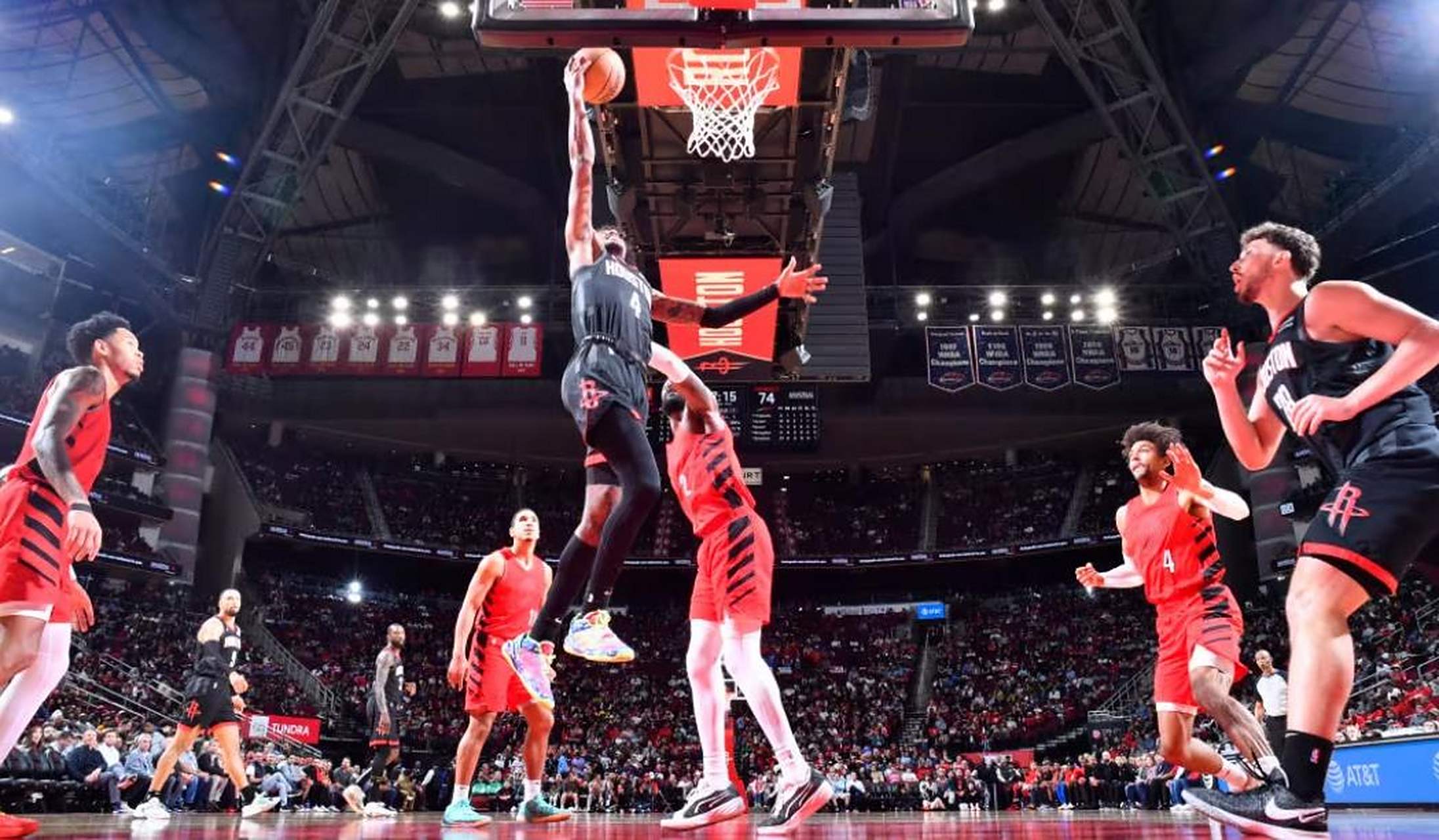 热火惨败开拓者,遭遇两连败 热火惨败开拓者,遭遇两连败