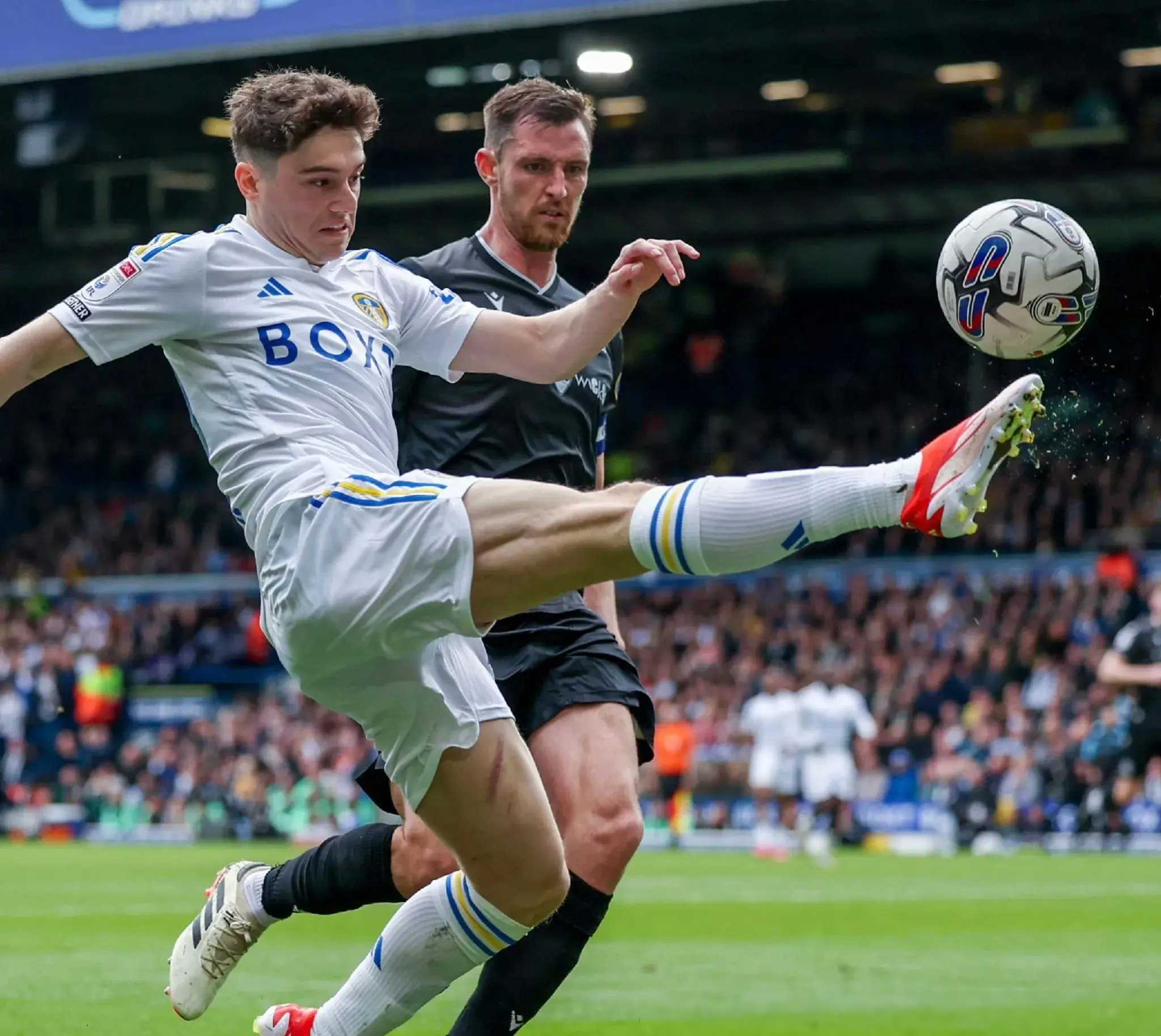 莱斯特城意外失分，英超争夺愈发激烈