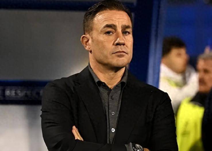 西部球队新教练就职:传奇球员接手指挥